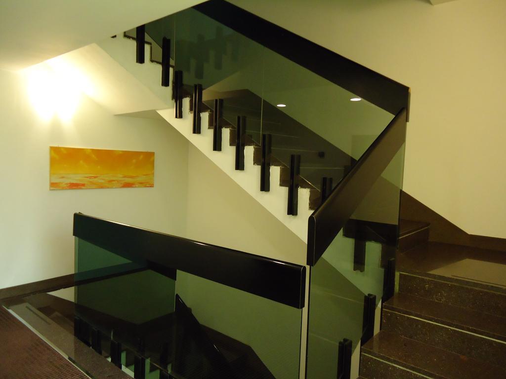 Ch Hotel Giada Inn Arese Exterior photo