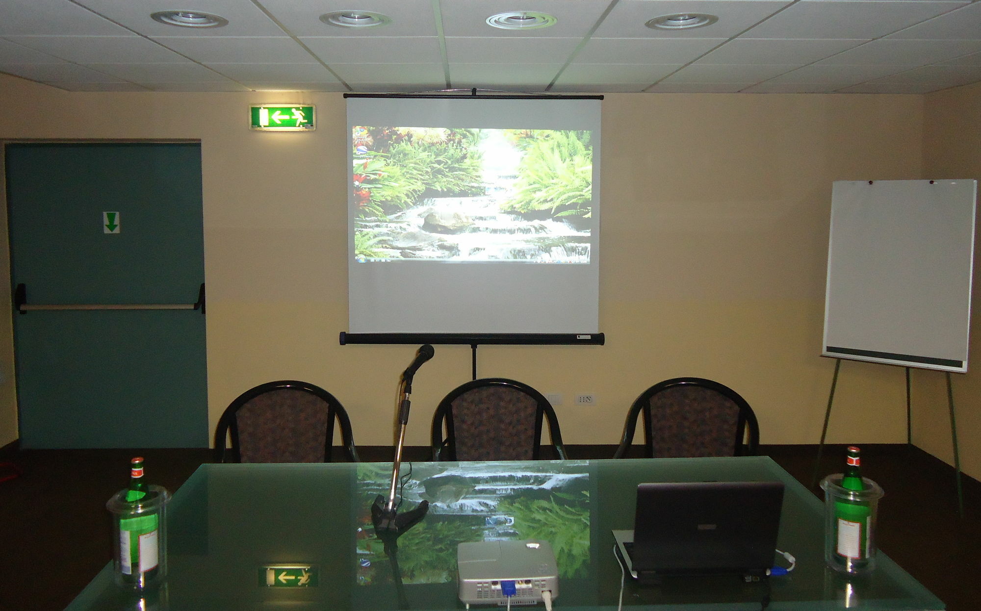 Ch Hotel Giada Inn Arese Exterior photo