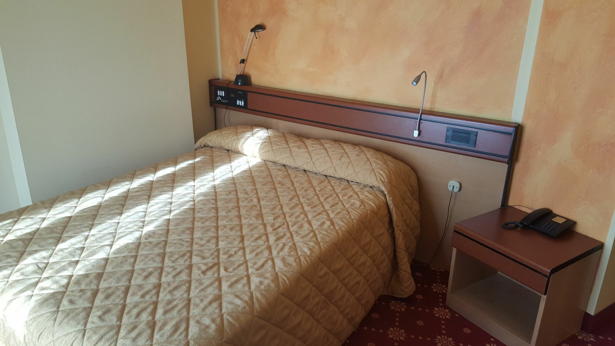 Ch Hotel Giada Inn Arese Exterior photo