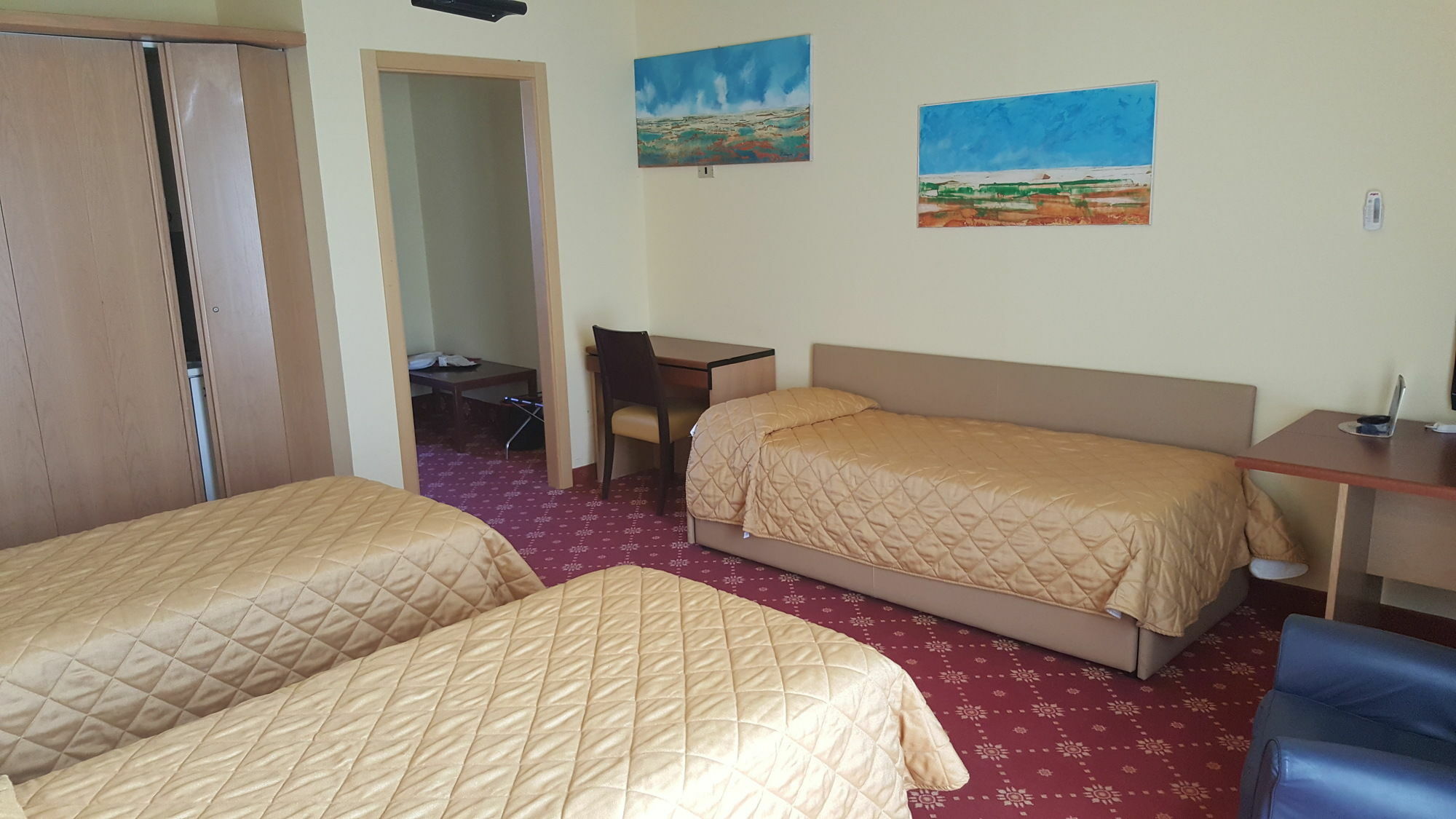 Ch Hotel Giada Inn Arese Exterior photo