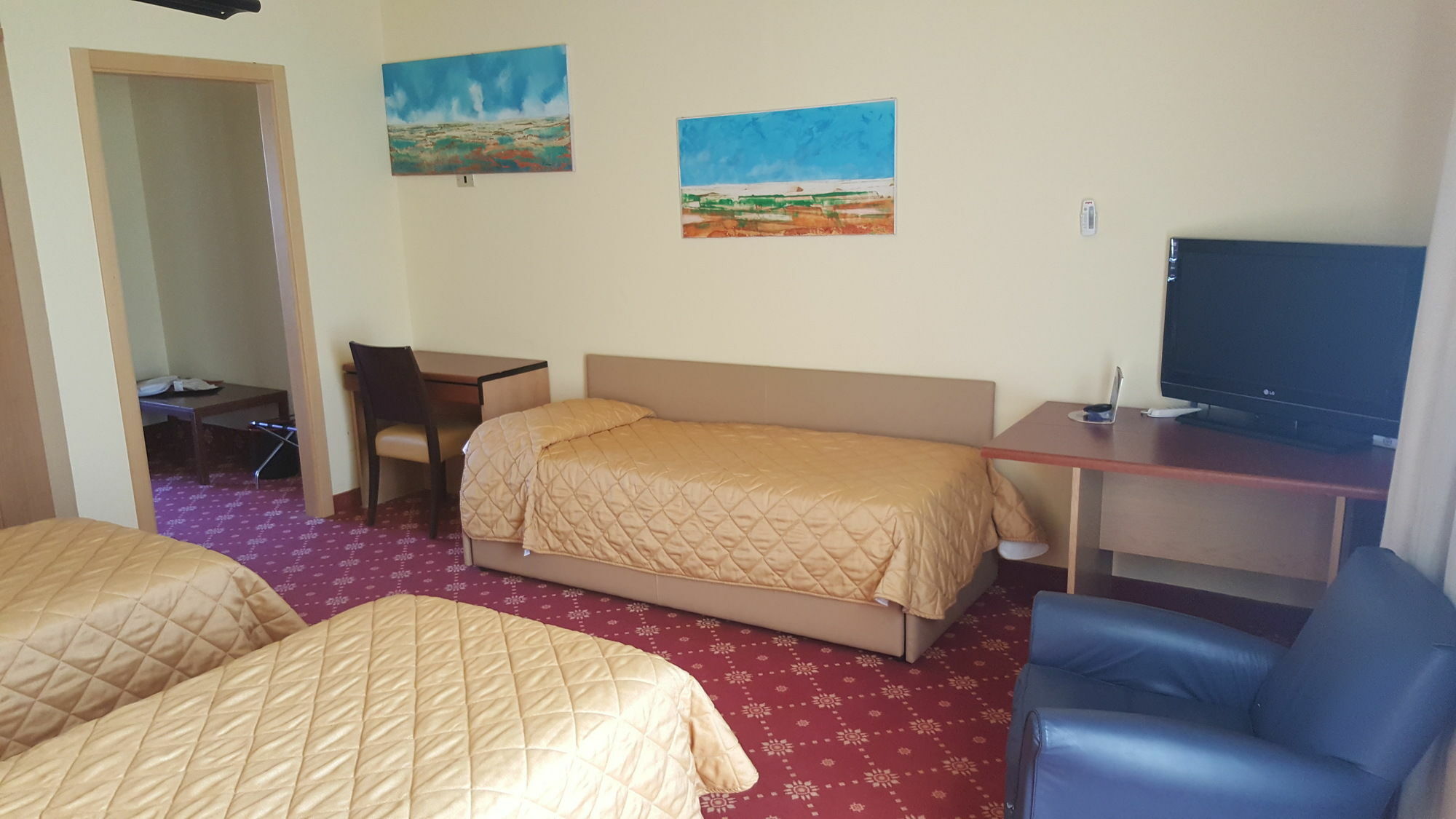 Ch Hotel Giada Inn Arese Exterior photo
